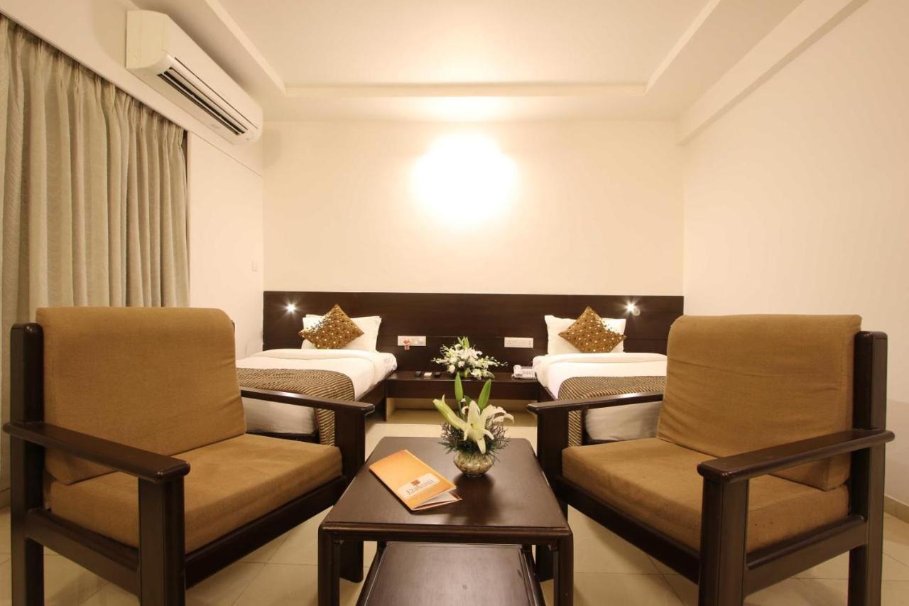 Prakruti Resort ヴァドーダラー エクステリア 写真