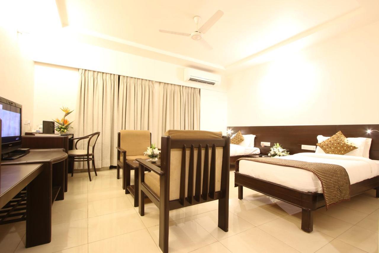 Prakruti Resort ヴァドーダラー エクステリア 写真