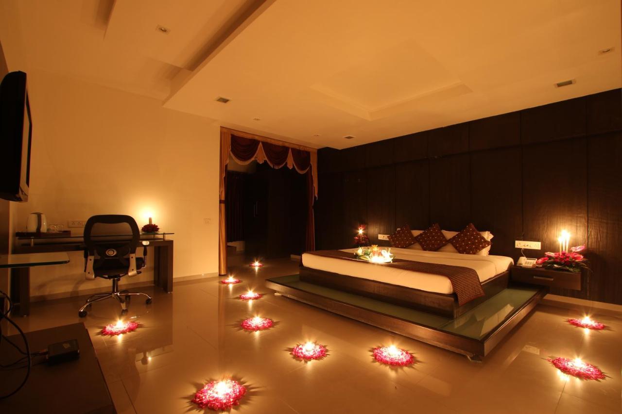 Prakruti Resort ヴァドーダラー エクステリア 写真